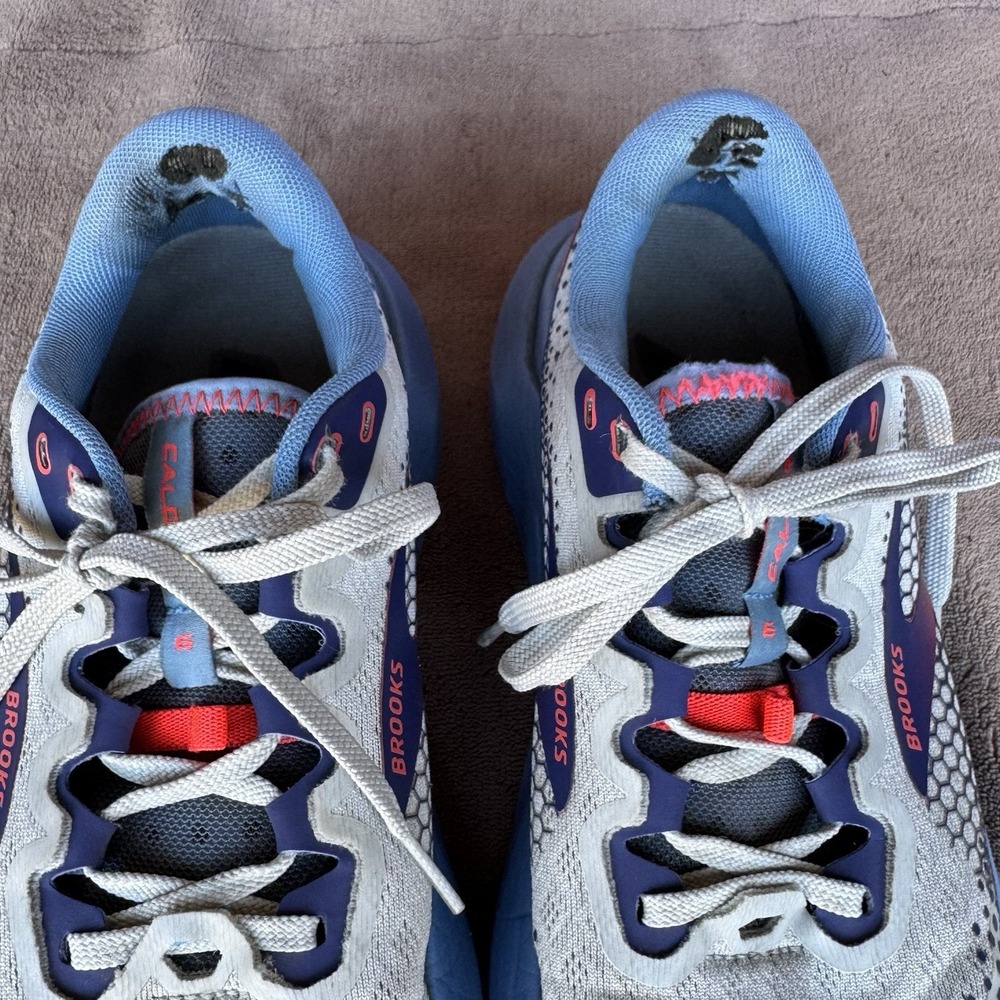 Size‎ 8 - Brooks Womens Caldera 6 Trail Shoes Blue Gray Red - Picture 8 of 15